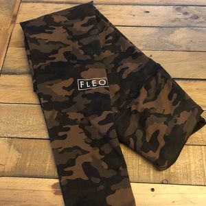 Fleo El Toro True Camo leggings in Bounce material 25”